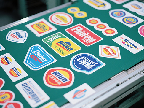 Apa jenis pengawal laser yang boleh digunakan untuk pemotongan laser laser diri